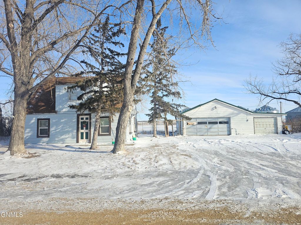 206 Parker Street, Alamo, ND 58830