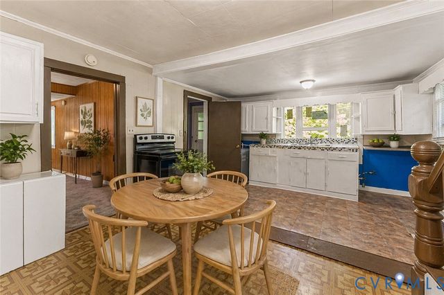 2097 Coles Point Rd, Coles Point, VA 22469