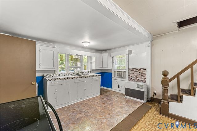 2097 Coles Point Rd, Coles Point, VA 22469