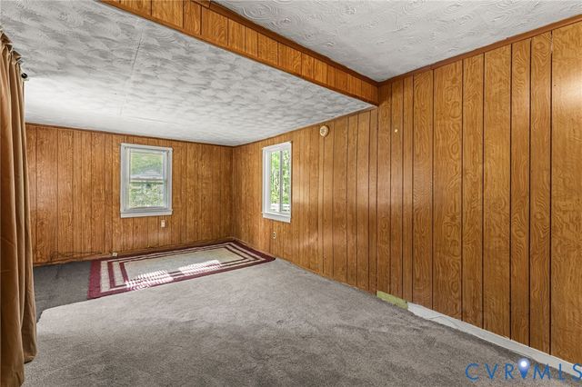 2097 Coles Point Rd, Coles Point, VA 22469