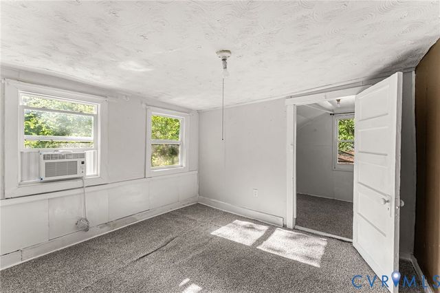 2097 Coles Point Rd, Coles Point, VA 22469