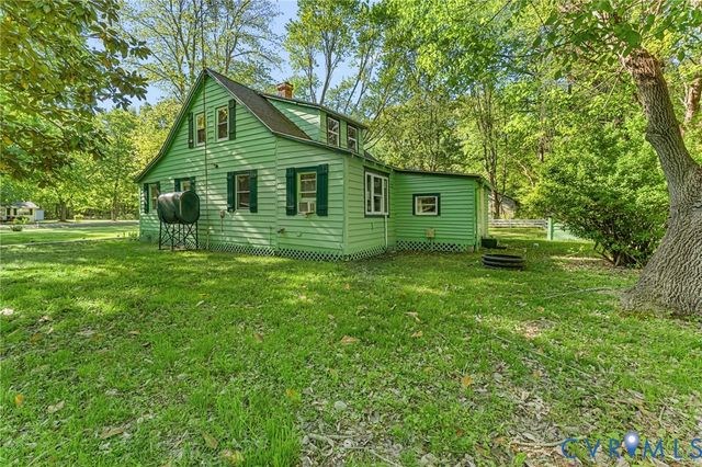 2097 Coles Point Rd, Coles Point, VA 22469