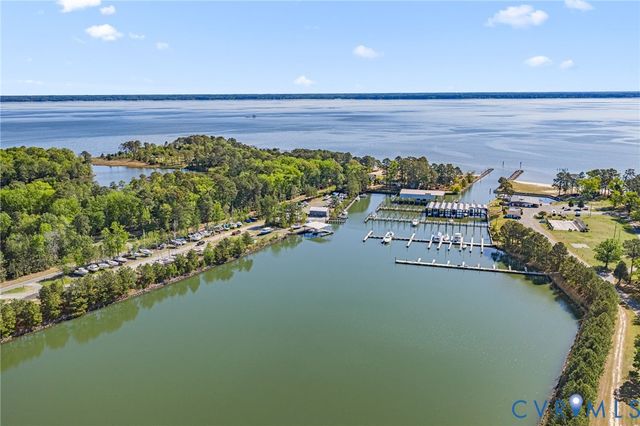 2097 Coles Point Rd, Coles Point, VA 22469