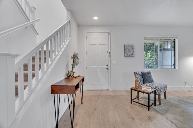 1994 Pasado Ave, Manteca, CA 95336