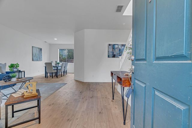 1994 Pasado Ave, Manteca, CA 95336