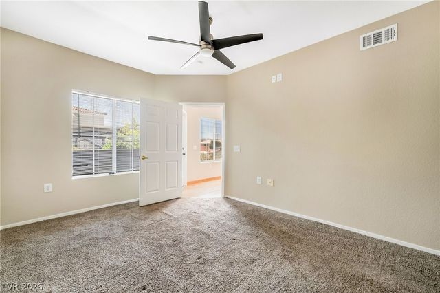 10245 South Maryland Parkway 132, Las Vegas, NV 89183