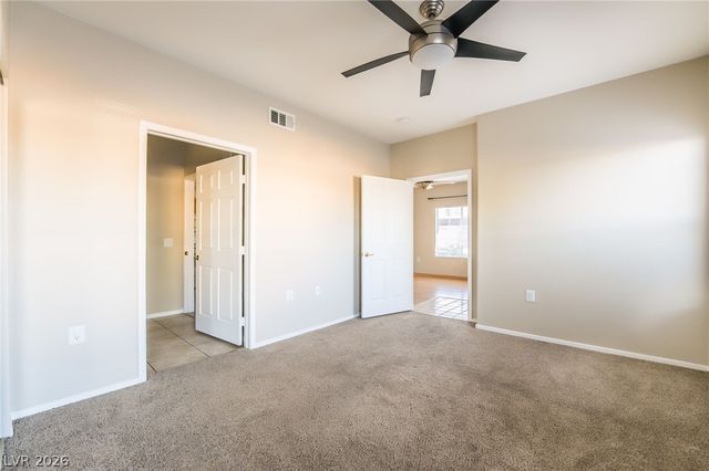 10245 South Maryland Parkway 132, Las Vegas, NV 89183