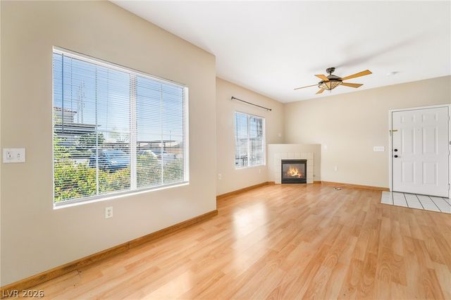 10245 South Maryland Parkway 132, Las Vegas, NV 89183