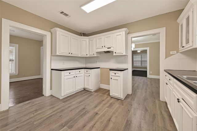 6807 Avenue E, Houston, TX 77011