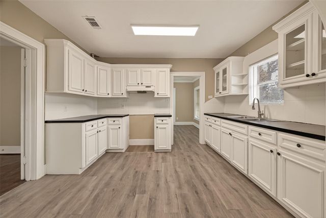 6807 Avenue E, Houston, TX 77011