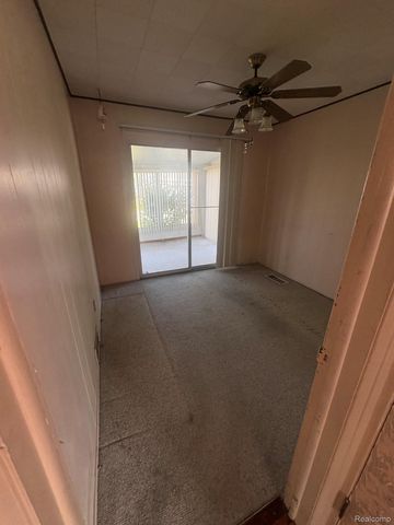 6459 Lathers Street, Garden City, MI 48135