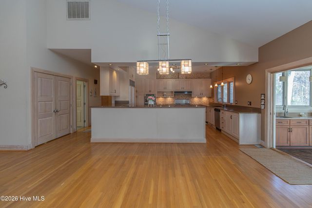 1015 Cardinal Drive NW, Wilson, NC 27896