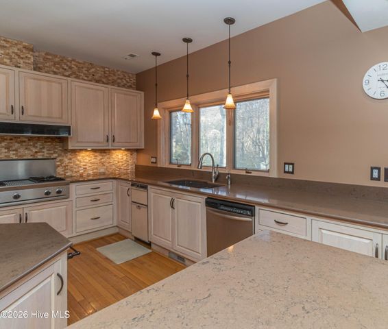 1015 Cardinal Drive NW, Wilson, NC 27896