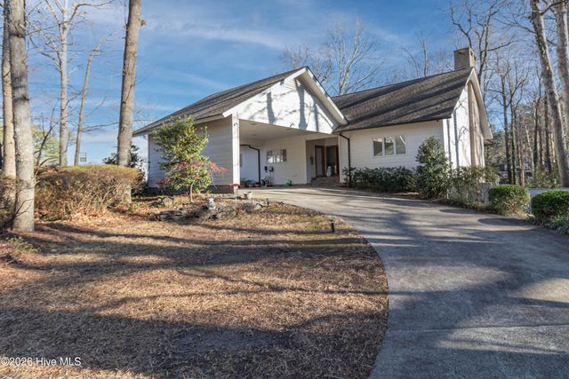 1015 Cardinal Drive NW, Wilson, NC 27896