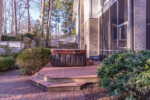 1015 Cardinal Drive NW, Wilson, NC 27896