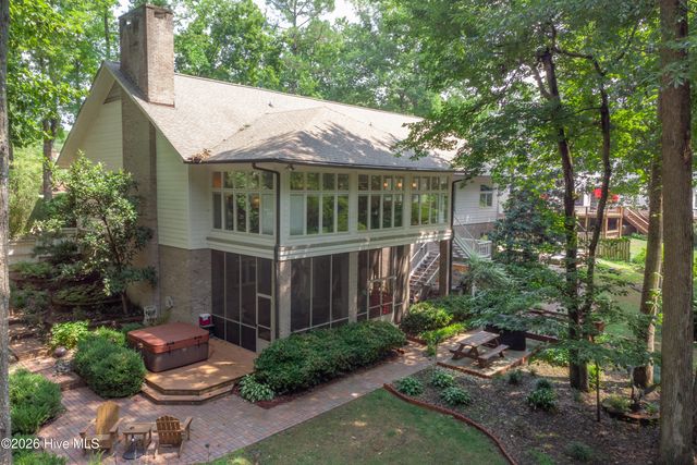 1015 Cardinal Drive NW, Wilson, NC 27896