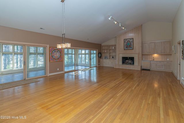 1015 Cardinal Drive NW, Wilson, NC 27896