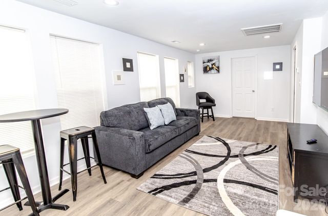 1101 N Main Street, Salisbury, NC 28144