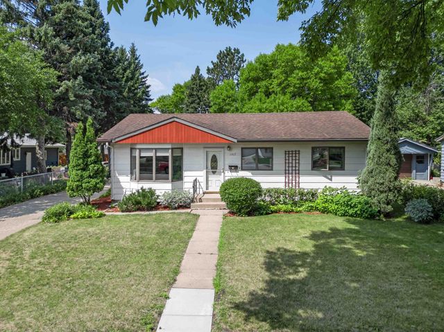 1917 15th Street S, Fargo, ND 58103