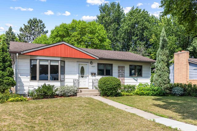 1917 15th Street S, Fargo, ND 58103