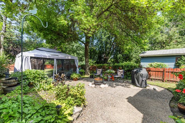 1917 15th Street S, Fargo, ND 58103