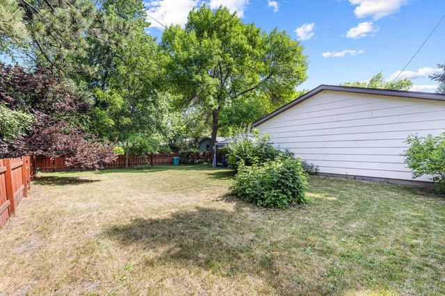 1917 15th Street S, Fargo, ND 58103