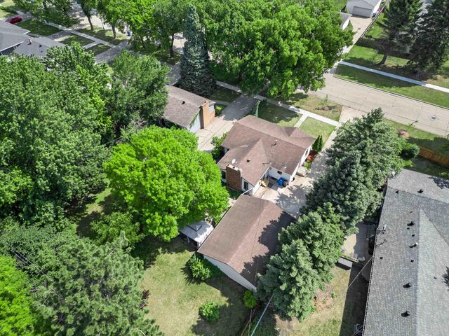 1917 15th Street S, Fargo, ND 58103