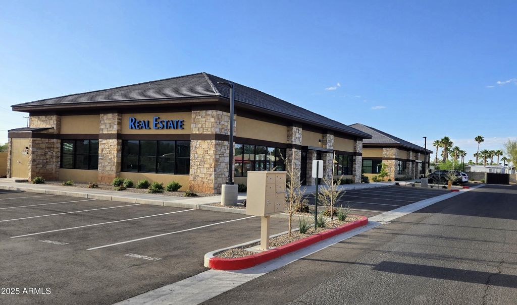 7001 E US HIGHWAY 60 --, Gold Canyon, AZ 85118 — exterior
