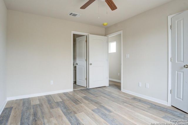 119 Lawton St, San Antonio, TX 78237