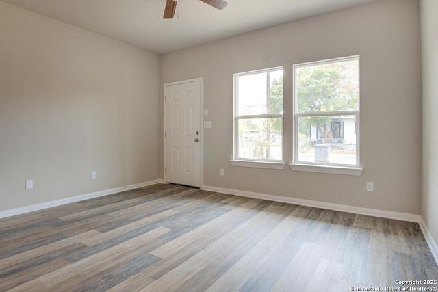 119 Lawton St, San Antonio, TX 78237