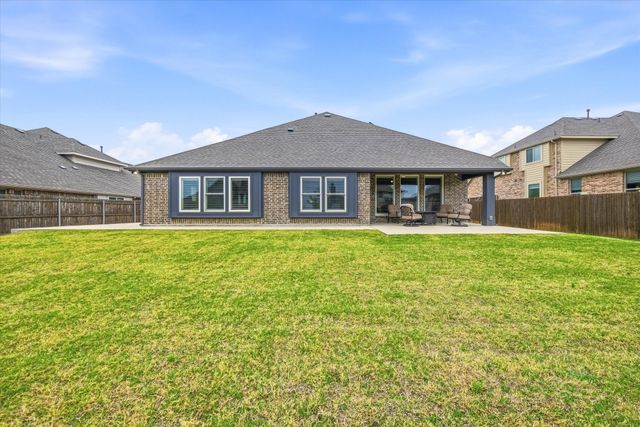 1109 Wrenwood Drive, Justin, TX 76247