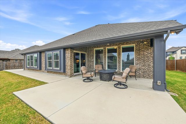 1109 Wrenwood Drive, Justin, TX 76247