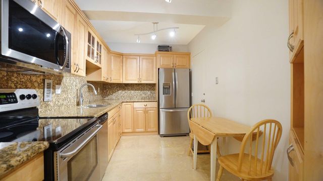 4250 Galt Ocean Drive 1A, Fort Lauderdale, FL 33308