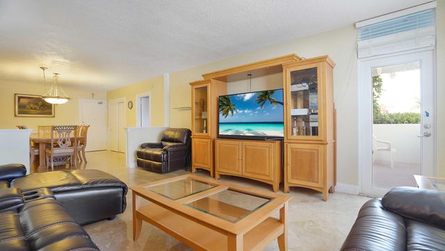 4250 Galt Ocean Drive 1A, Fort Lauderdale, FL 33308