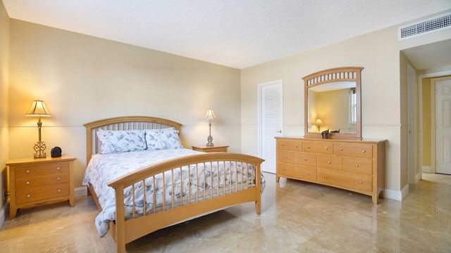 4250 Galt Ocean Drive 1A, Fort Lauderdale, FL 33308