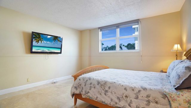 4250 Galt Ocean Drive 1A, Fort Lauderdale, FL 33308