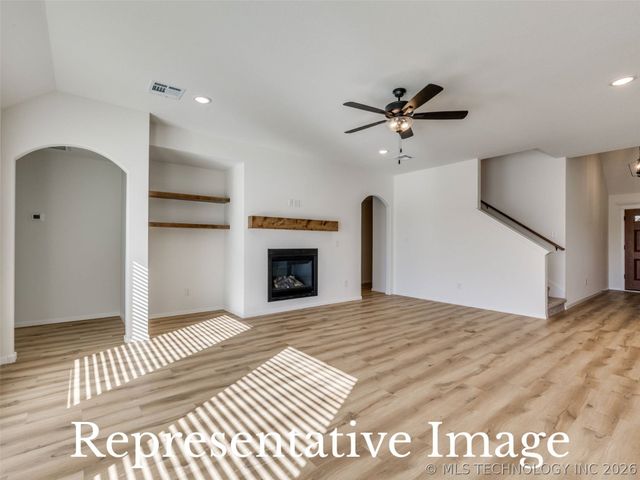 6117 E 124th Place S, Bixby, OK 74008