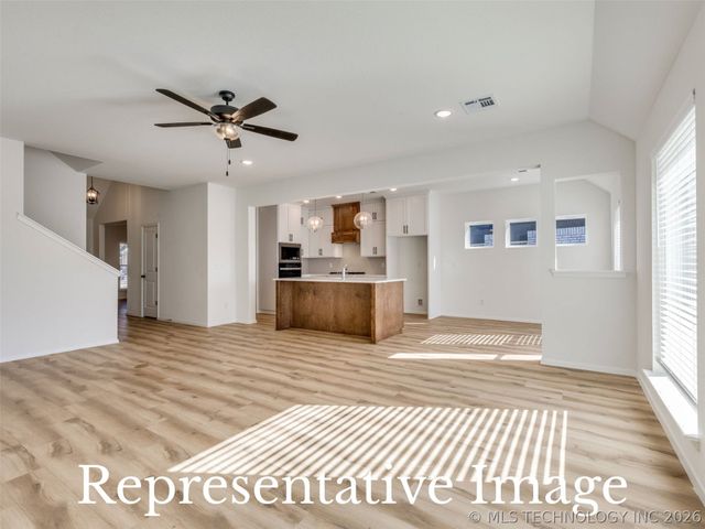 6117 E 124th Place S, Bixby, OK 74008