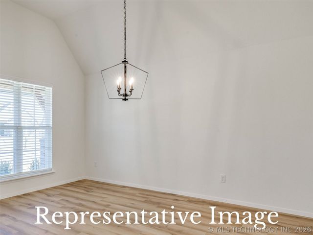 6117 E 124th Place S, Bixby, OK 74008