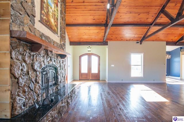 379 Clark School Road, Clarkson, KY 42726