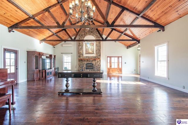 379 Clark School Road, Clarkson, KY 42726