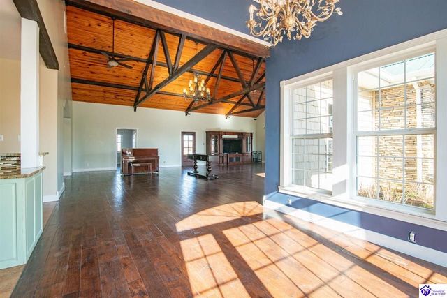 379 Clark School Road, Clarkson, KY 42726