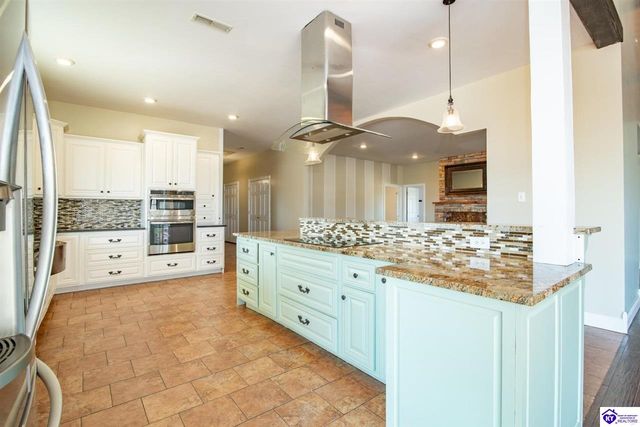 379 Clark School Road, Clarkson, KY 42726