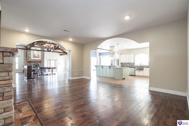 379 Clark School Road, Clarkson, KY 42726