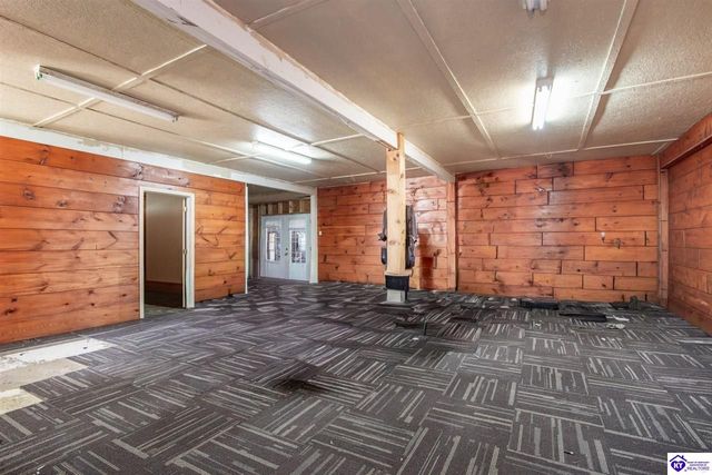 379 Clark School Road, Clarkson, KY 42726