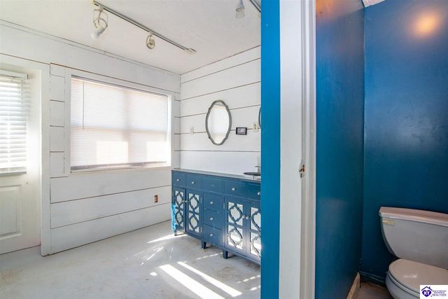 379 Clark School Road, Clarkson, KY 42726