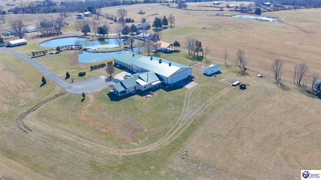 379 Clark School Road, Clarkson, KY 42726