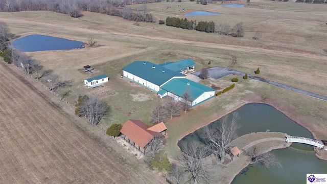 379 Clark School Road, Clarkson, KY 42726