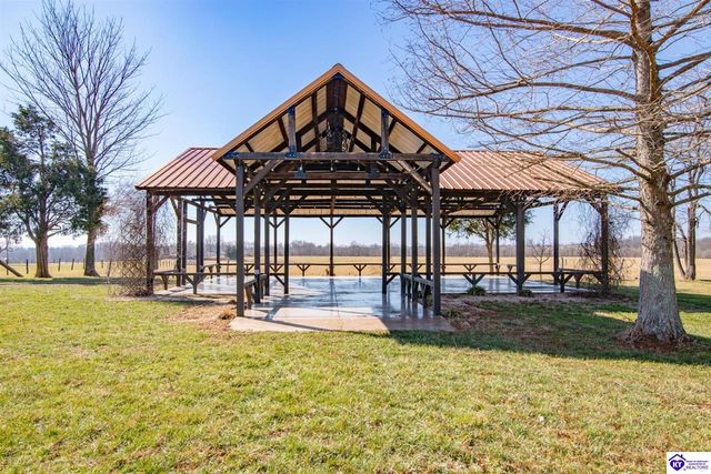 379 Clark School Road, Clarkson, KY 42726