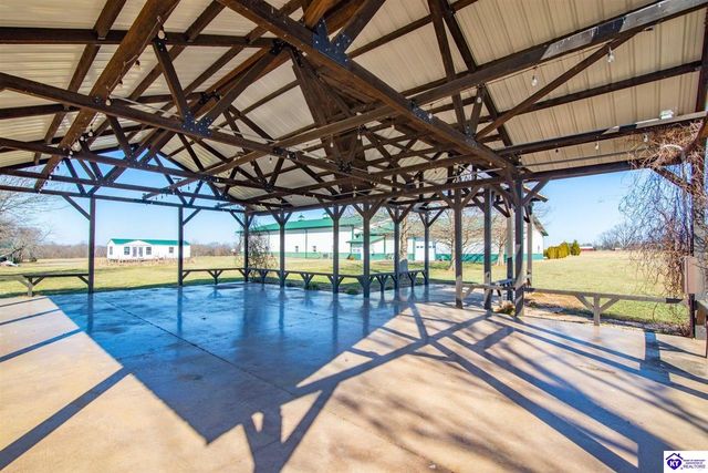 379 Clark School Road, Clarkson, KY 42726